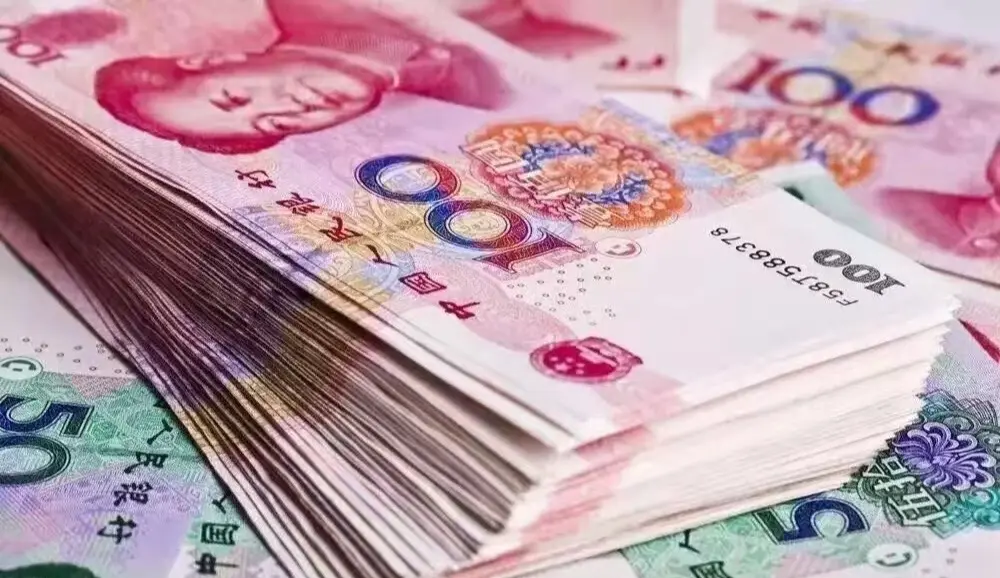 排队结汇！人民币爆了！