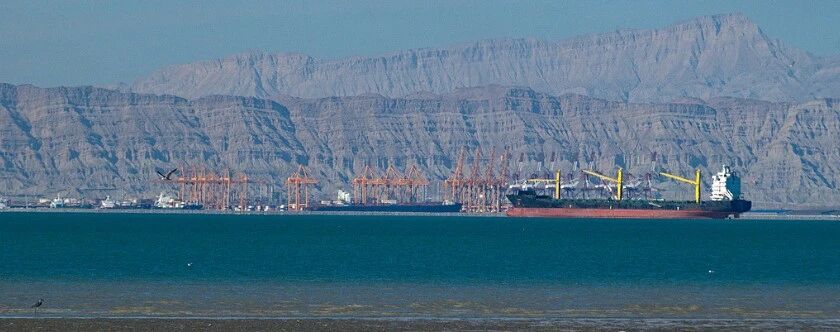 快讯！两艘船只通过霍尔木兹海峡，期间开启船舶定位但全程未遭到任何干扰